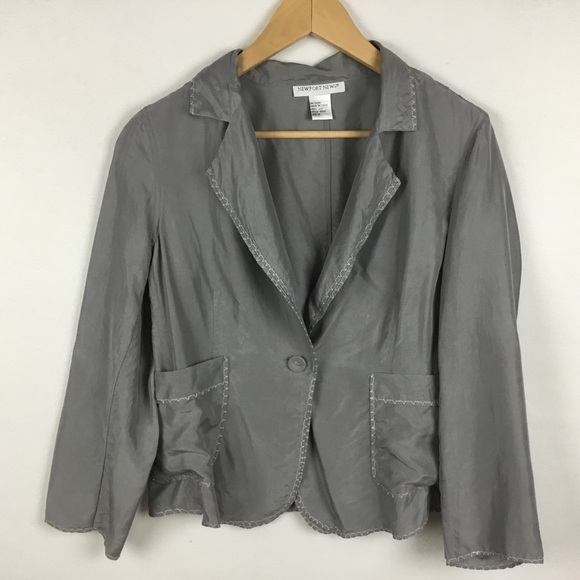 Newport News Gray Silk Jacket. - Picture 3 of 10